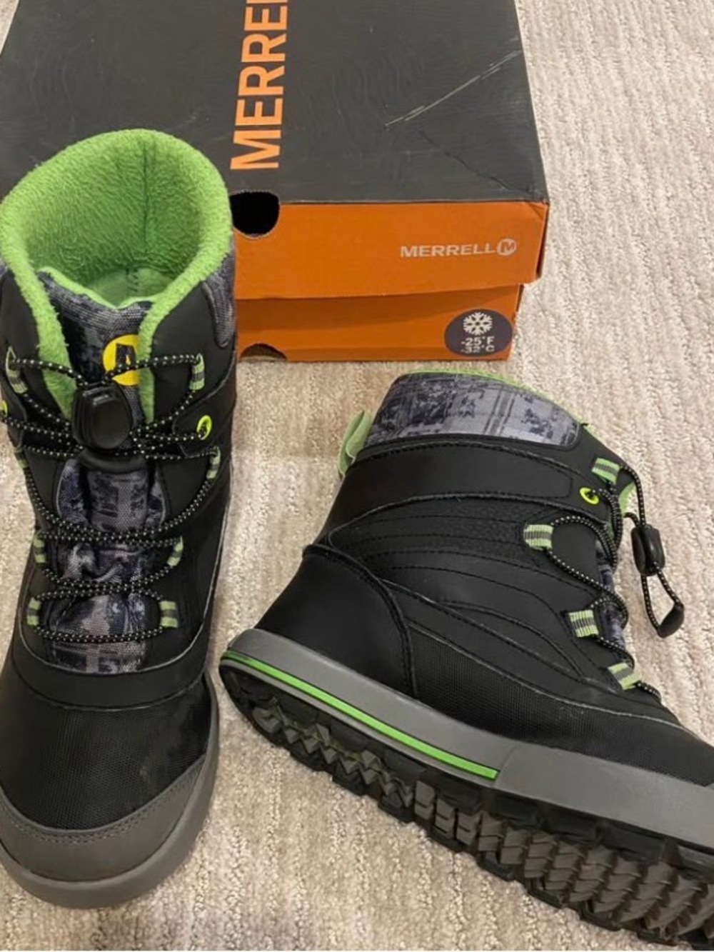 Merrell Kids' Waterproof Winter Boots - Black with Green Trim | Size 4Y